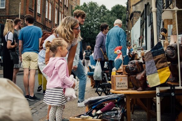 east london market with kids